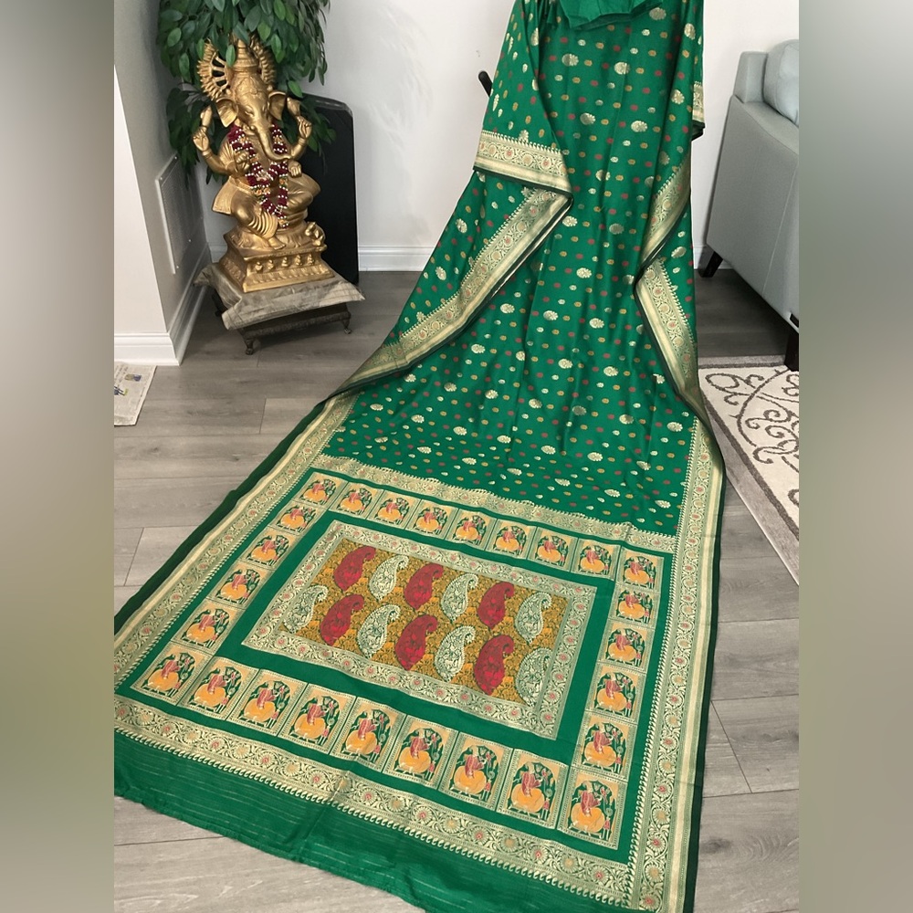 Indian Pakistani Elegant Green Wedding saree sari